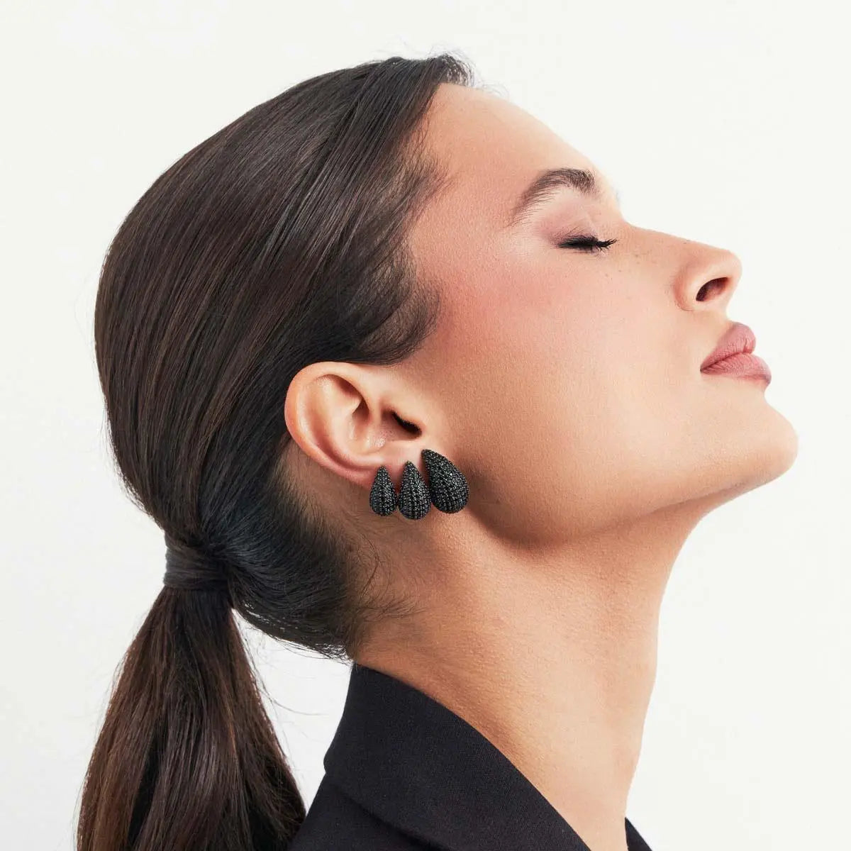 BRINCO DE GOTA CRAVEJADO DE ZIRCÔNIAS