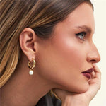 ARGOLA COM PINGENTE DE PÉROLA SHELL