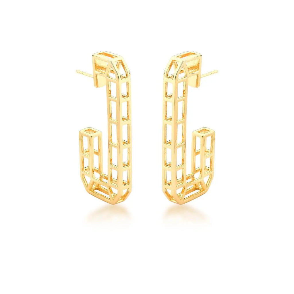 MEIA ARGOLA TRABALHADA E VAZADA BANHADA A OURO