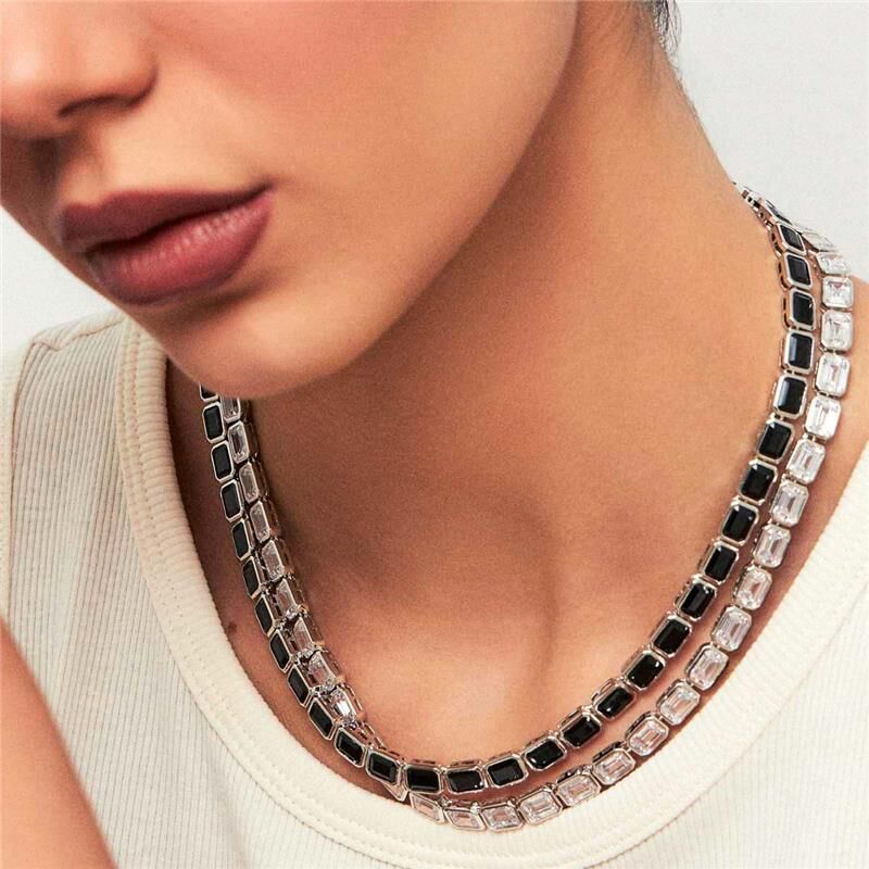 COLAR COM CRISTAIS RETANGULARES BANHADO A RÓDIO