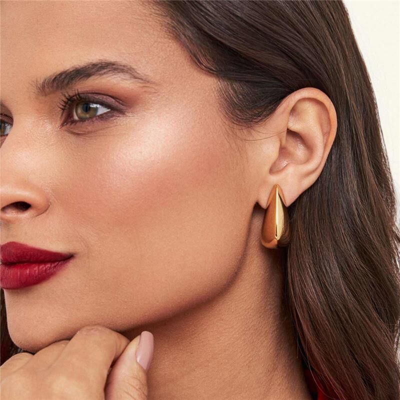 BRINCO DE GOTA FACETADO E LISO DOURADO